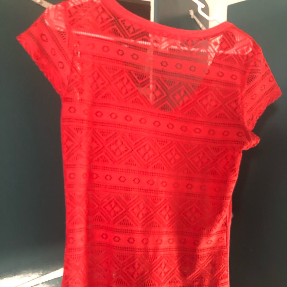 Coral tee